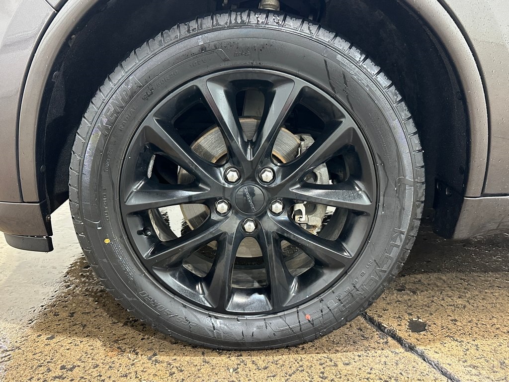 2017 Dodge Durango GT photo 3