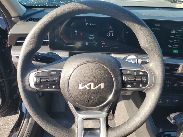 2025 Kia K5 LXS photo 11