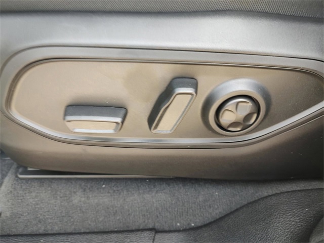 2025 Jeep Grand Cherokee Limited photo 24