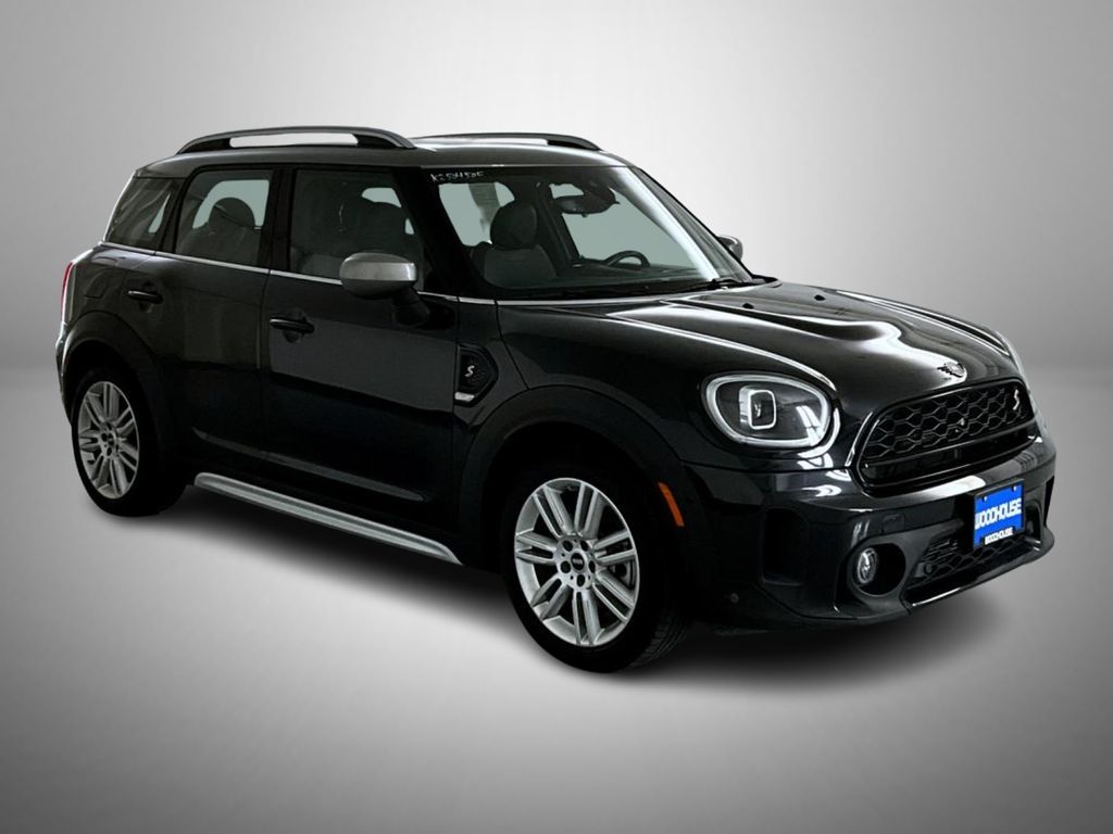 2023 Mini Cooper S ALL4 photo 3