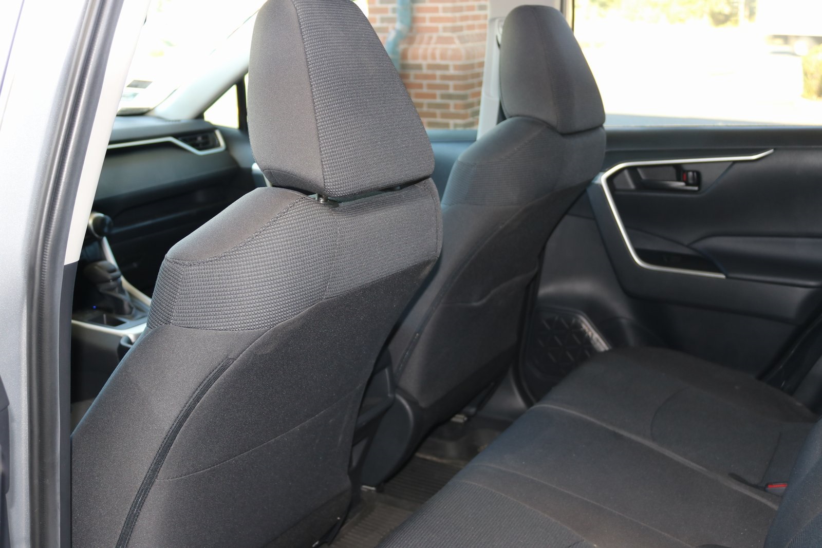 2020 Toyota RAV4 LE photo 20