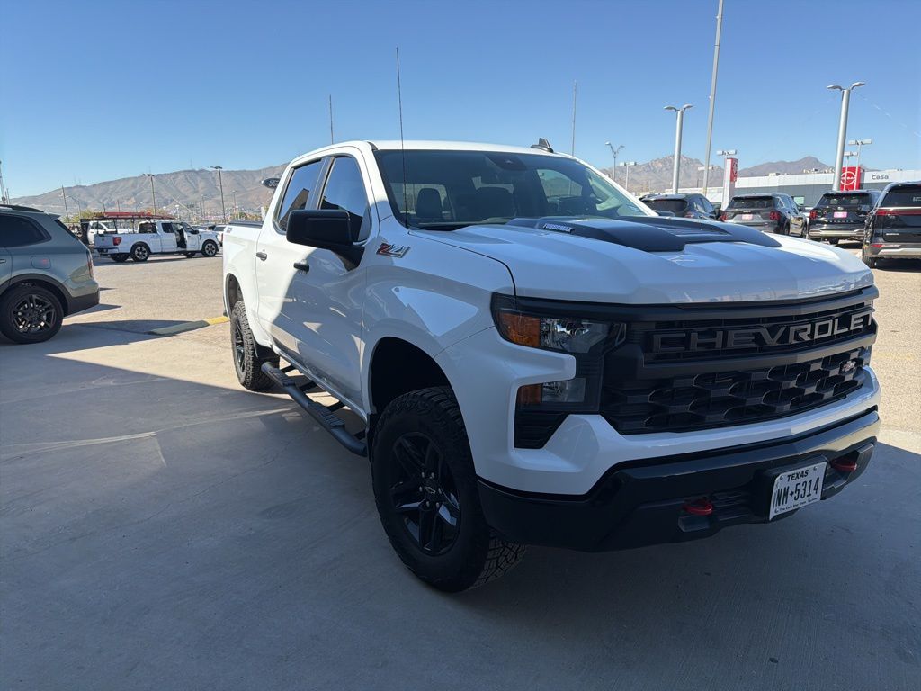 2024 Chevrolet Silverado 1500 Custom