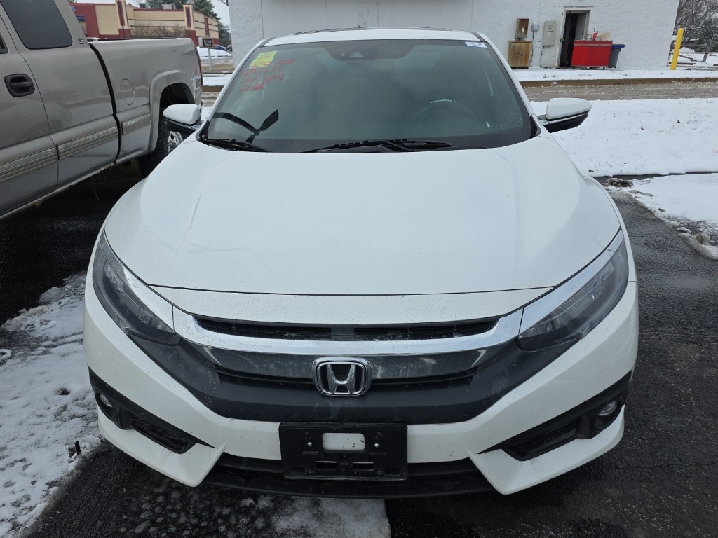 2018 Honda Civic Touring's photo