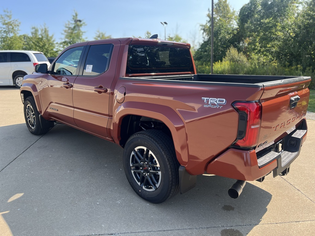 2025 Toyota Tacoma TRD Sport Double Cab photo 3