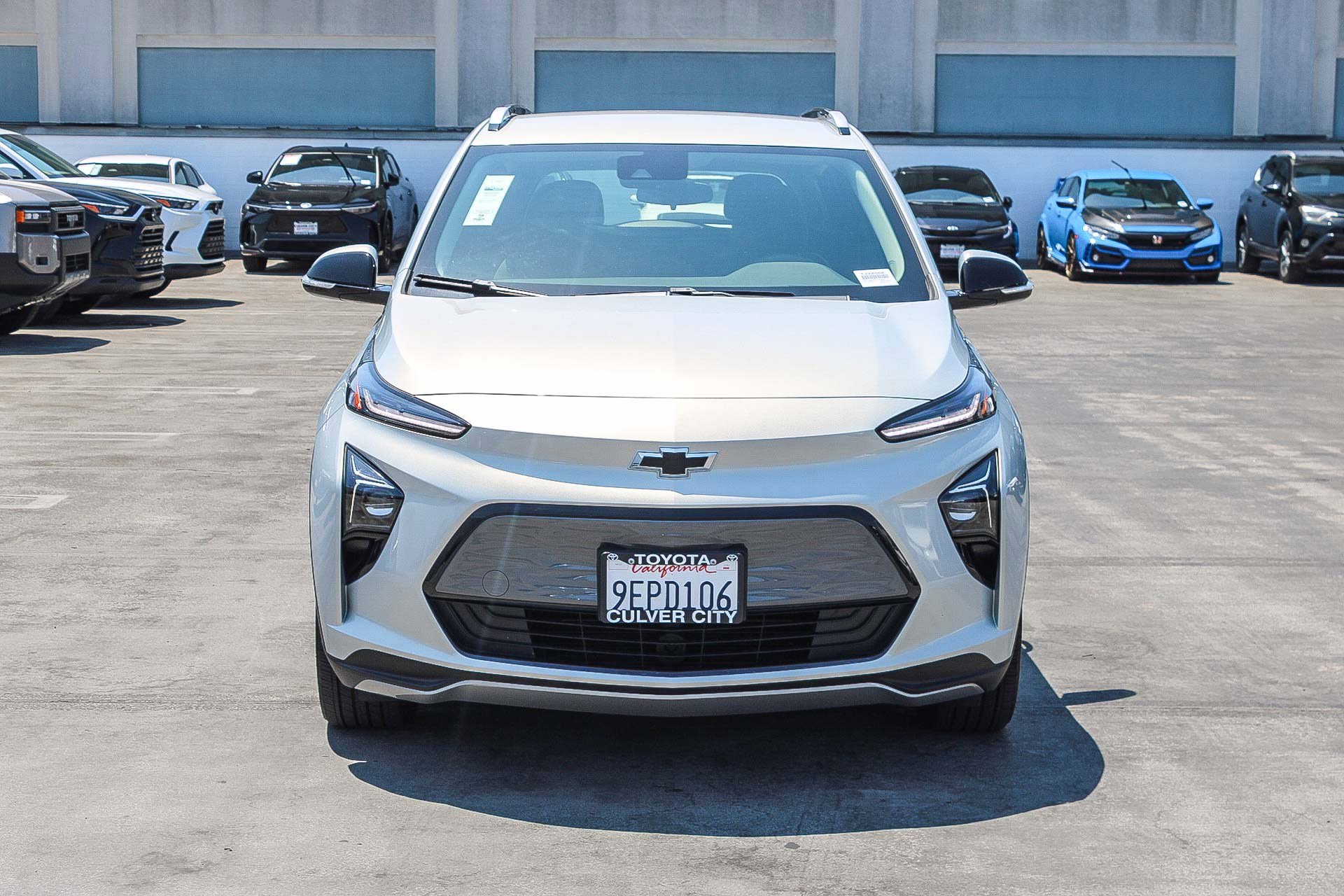 Used 2023 Chevrolet Bolt EUV LT with VIN 1G1FY6S05P4120469 for sale in Culver City, CA
