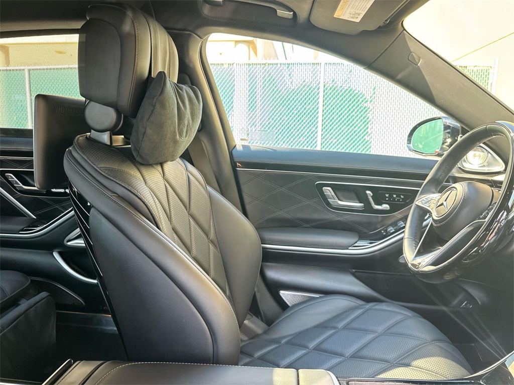 2024 Mercedes Benz S Maybach 680 4MATIC photo 16