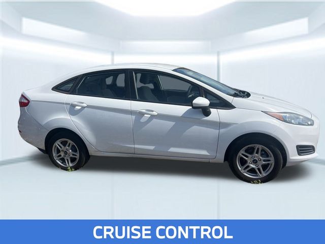 2018 Ford Fiesta SE photo 9