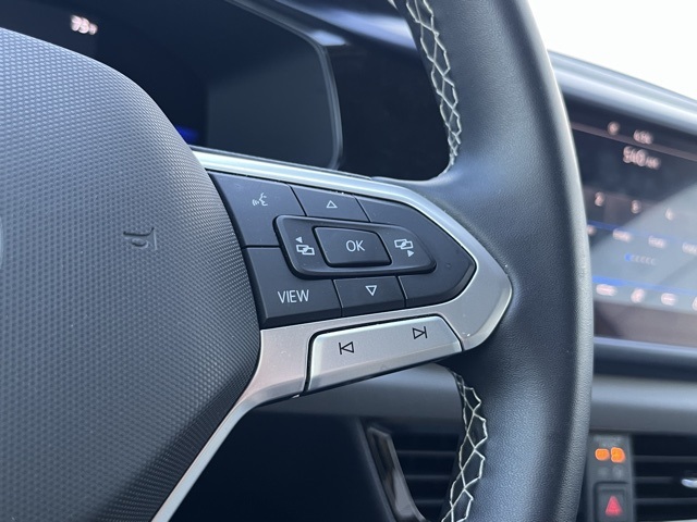 2022 Volkswagen Taos SE photo 32