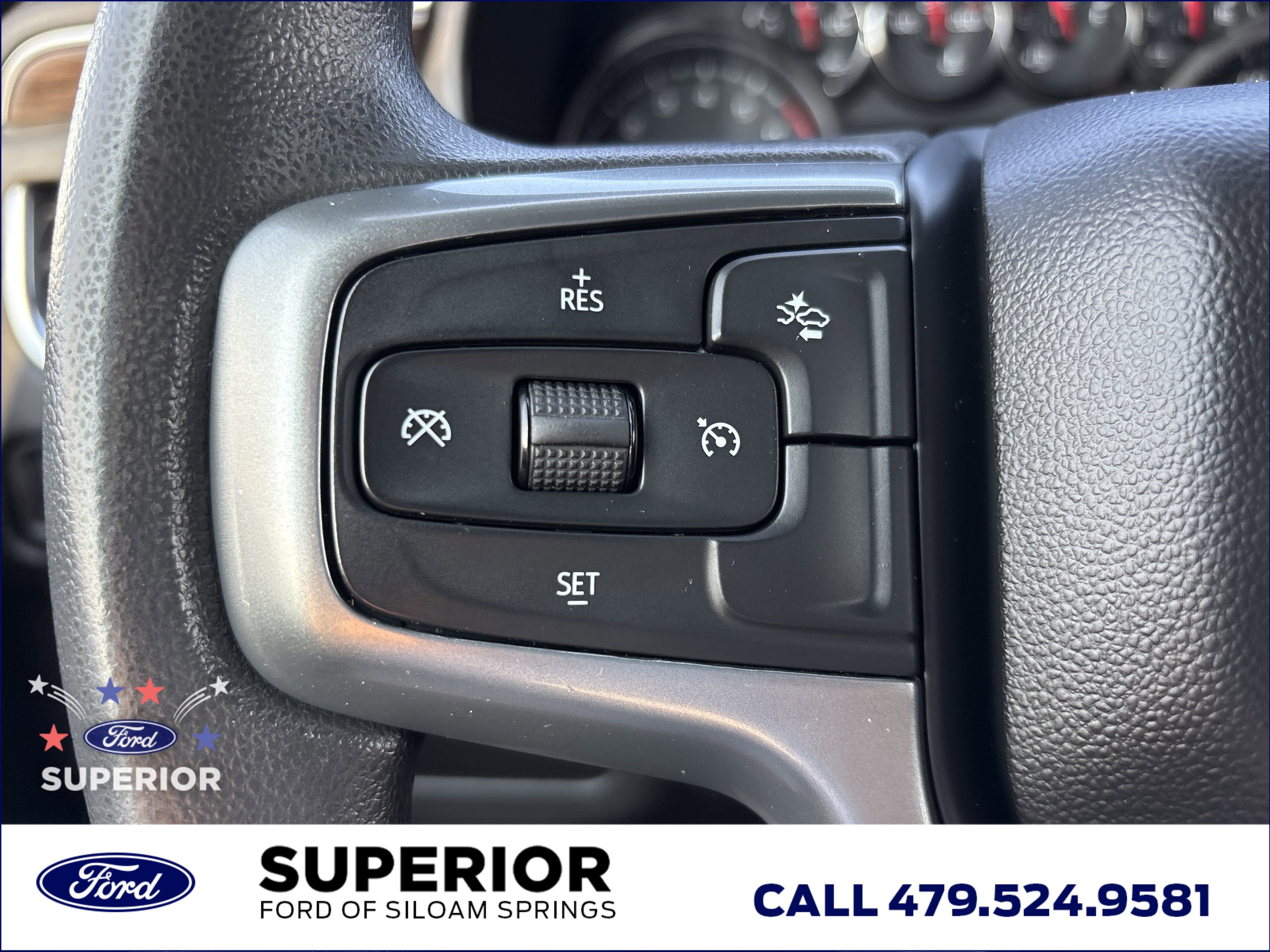 2023 Chevrolet Suburban photo 13