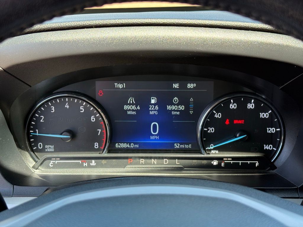2023 Ford Explorer XLT photo 14