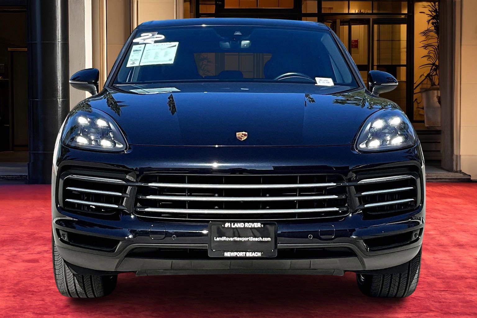 2022 Porsche Cayenne Platinum Edition photo 2