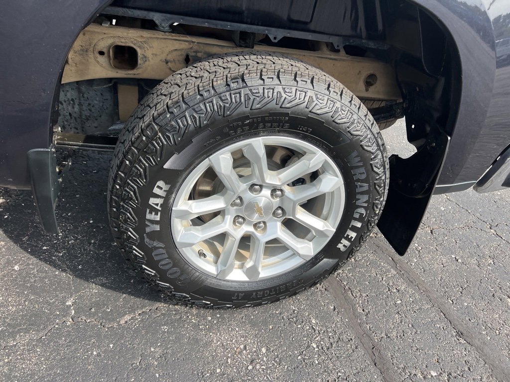 2023 Chevrolet Silverado 1500 LT photo 24