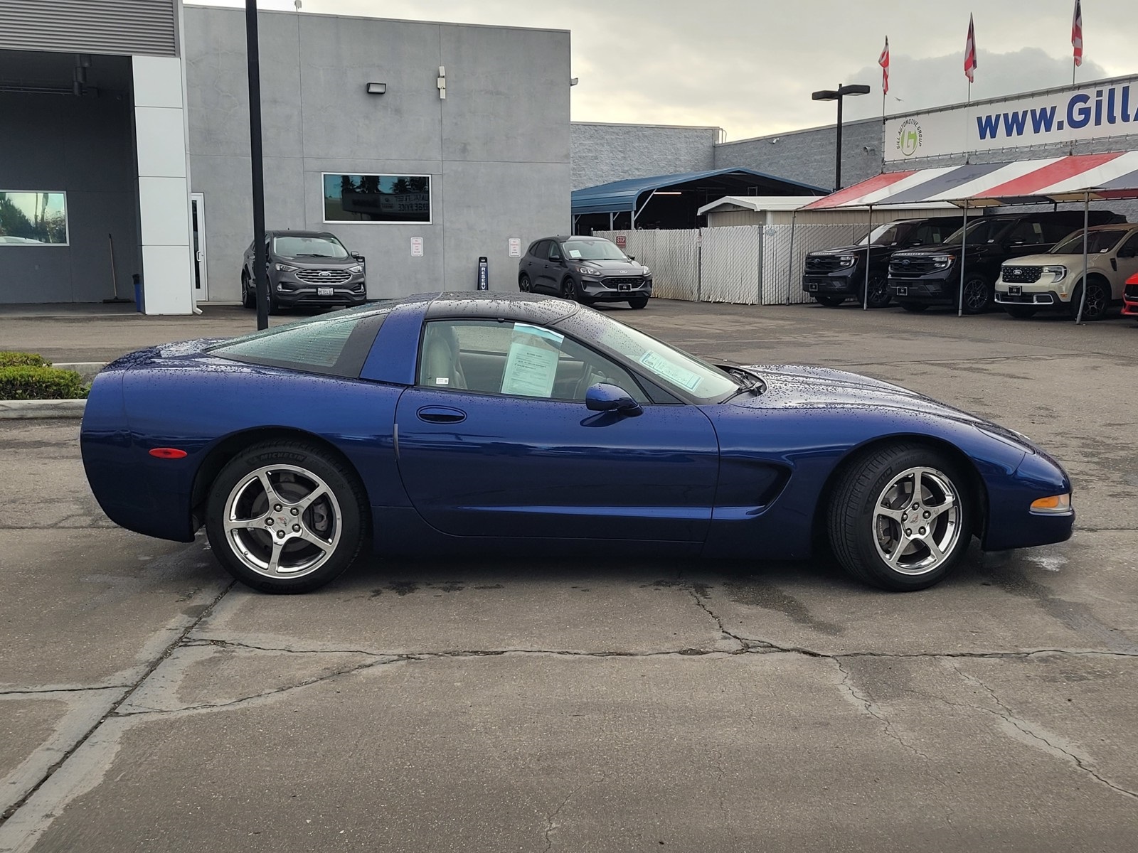 2004 Chevrolet Corvette Base Coupe photo 3