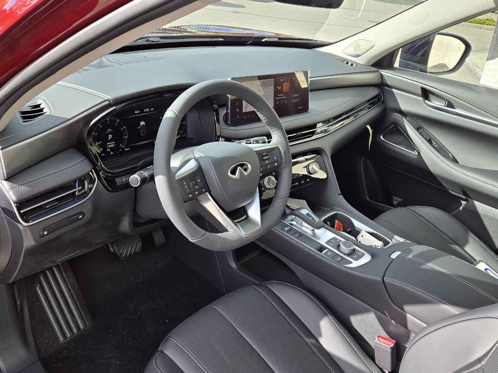 2026 Infiniti QX60 Luxe AWD photo 4