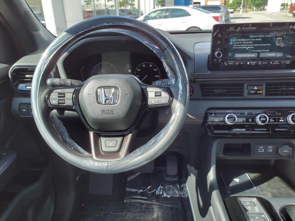 2025 Honda Pilot TrailSport photo 7