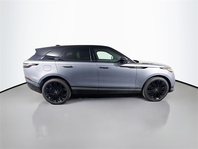 2026 Land Rover Range Rover Velar SE photo 4
