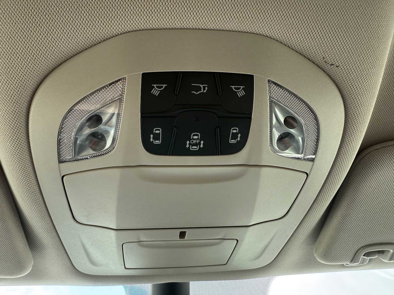 2024 Chrysler Pacifica Touring L photo 30