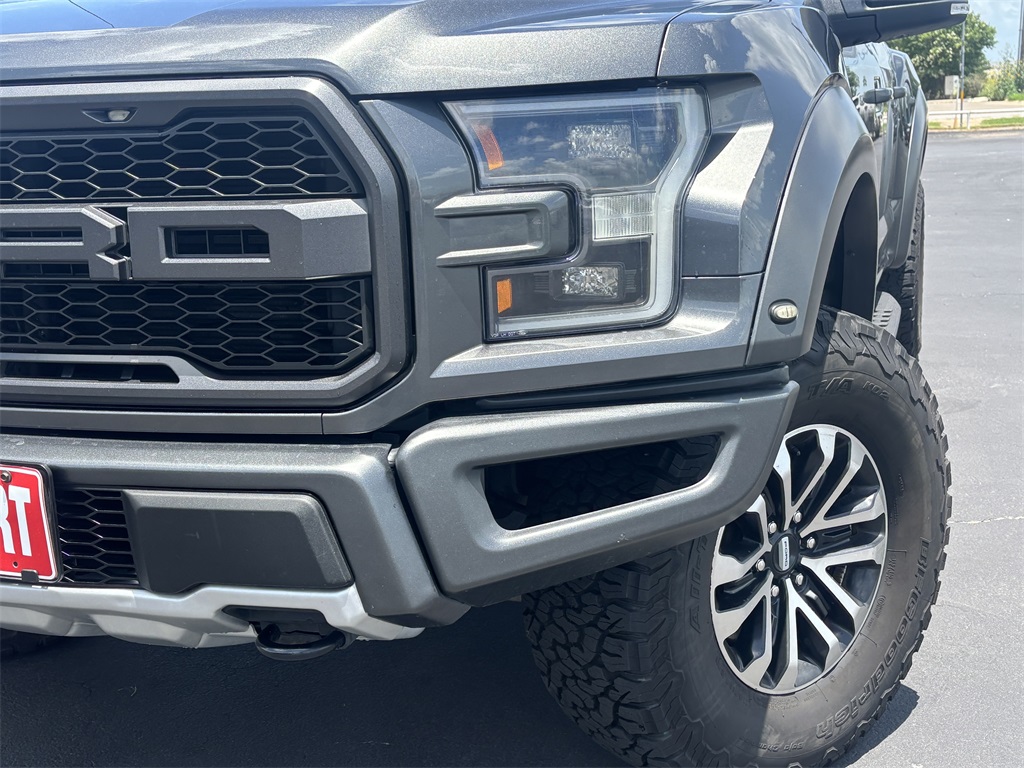 2020 Ford F-150 Raptor photo 3