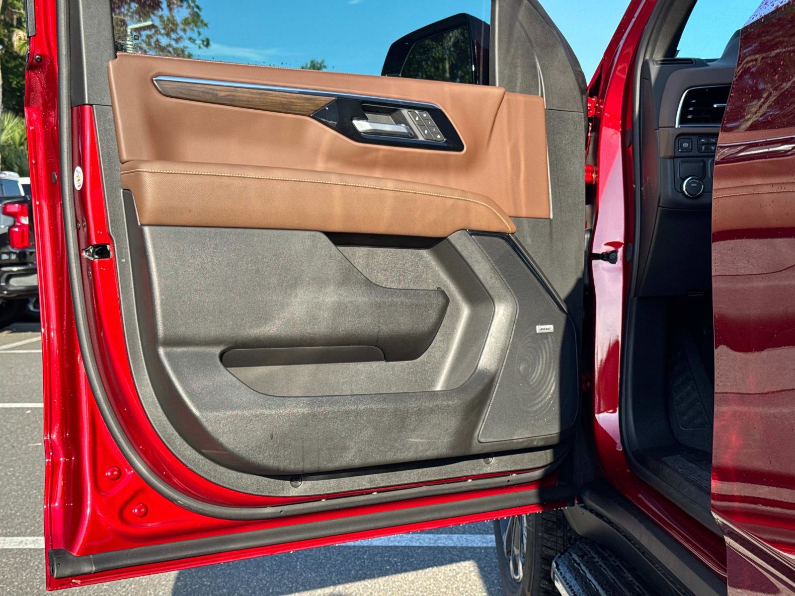 2025 Chevrolet Tahoe High Country photo 17