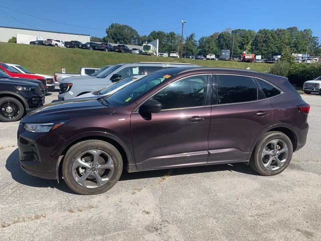 2023 Ford Escape ST-Line photo 6