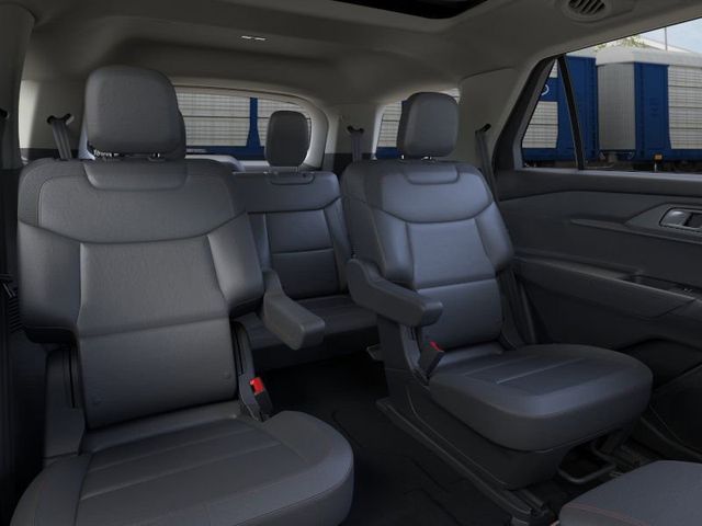 2025 Ford Explorer photo 9
