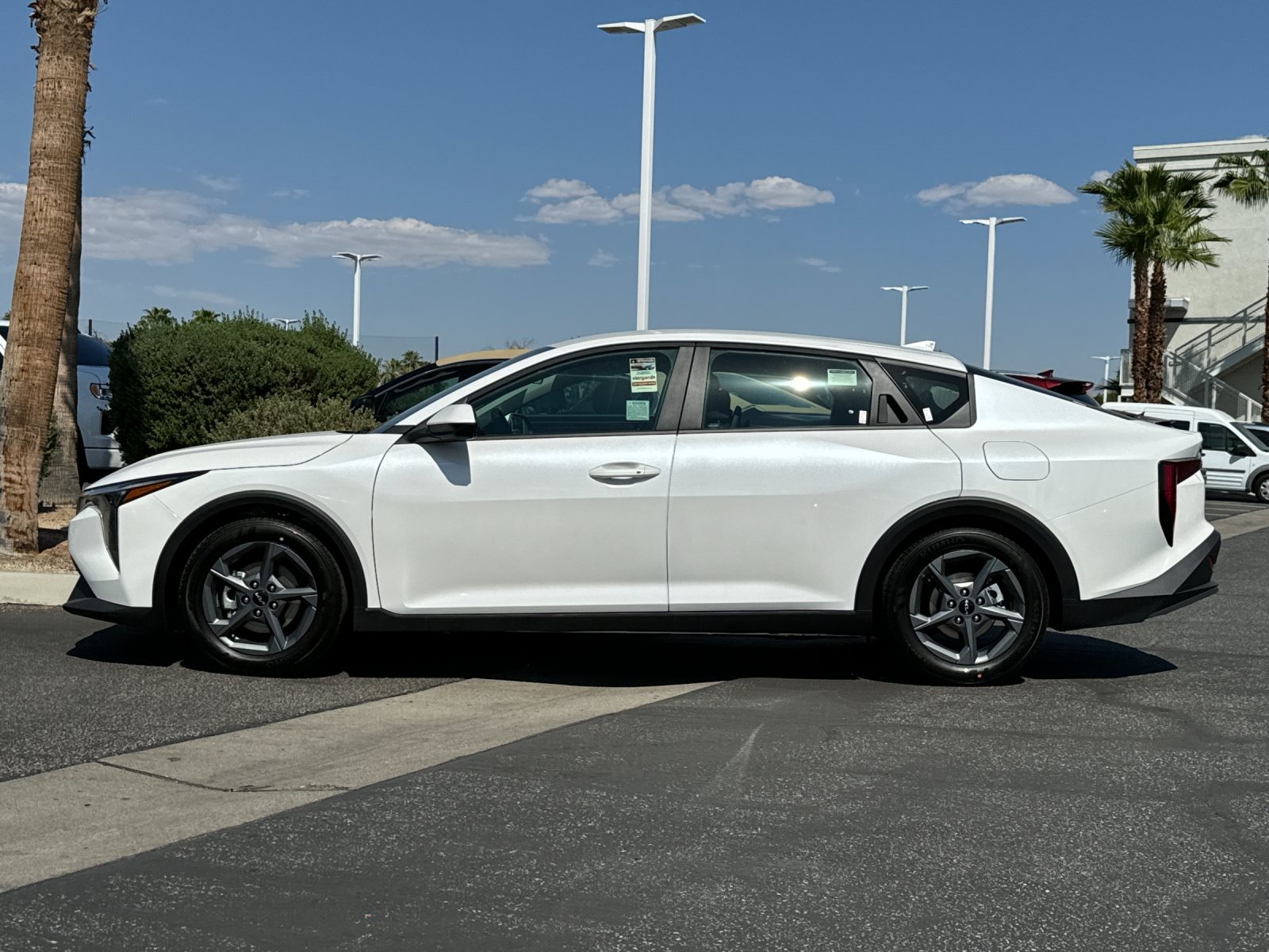 2025 Kia K4 LXS photo 5