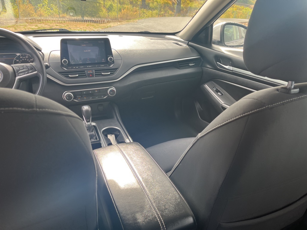 2022 Nissan Altima 2.5 SV photo 22