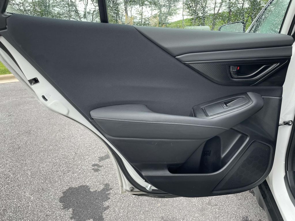 2024 Subaru Outback Base photo 2