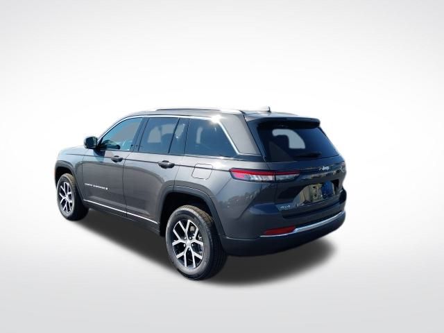 2025 Jeep Grand Cherokee Limited photo 18