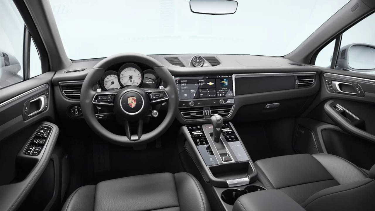 2026 Porsche Macan S photo 10
