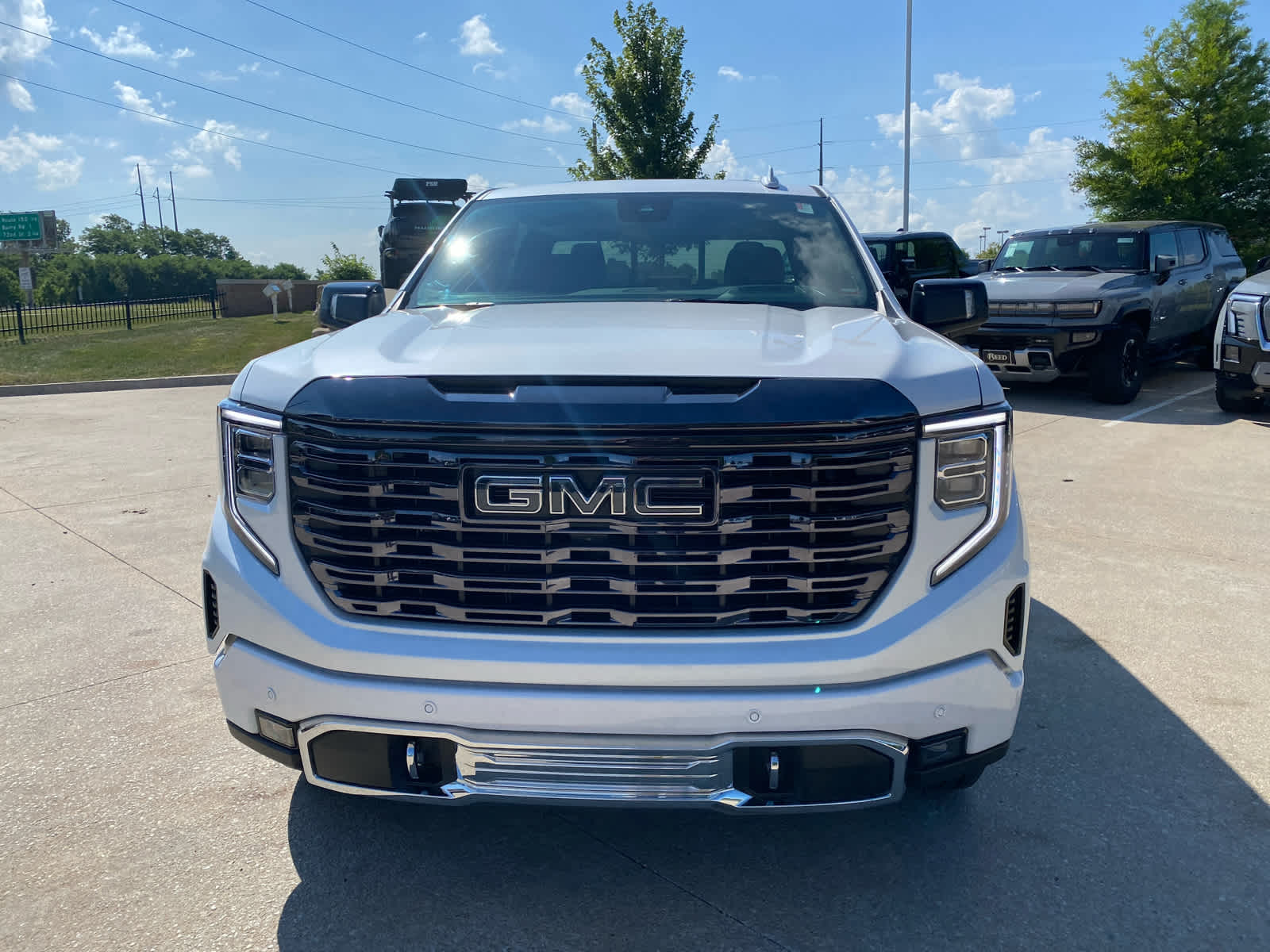 Used 2024 GMC Sierra 1500 Denali Denali Ultimate with VIN 1GTUUHEL6RZ209565 for sale in Kansas City