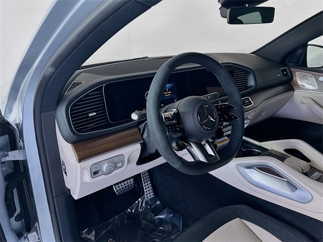 2025 Mercedes Benz GLE 53 AMG photo 9