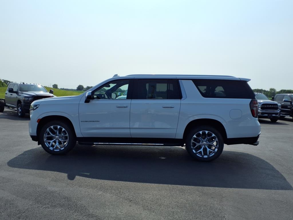 2023 Chevrolet Suburban Premier photo 16