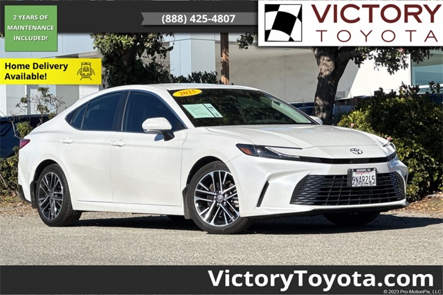 2025 Toyota Camry XLE's photo