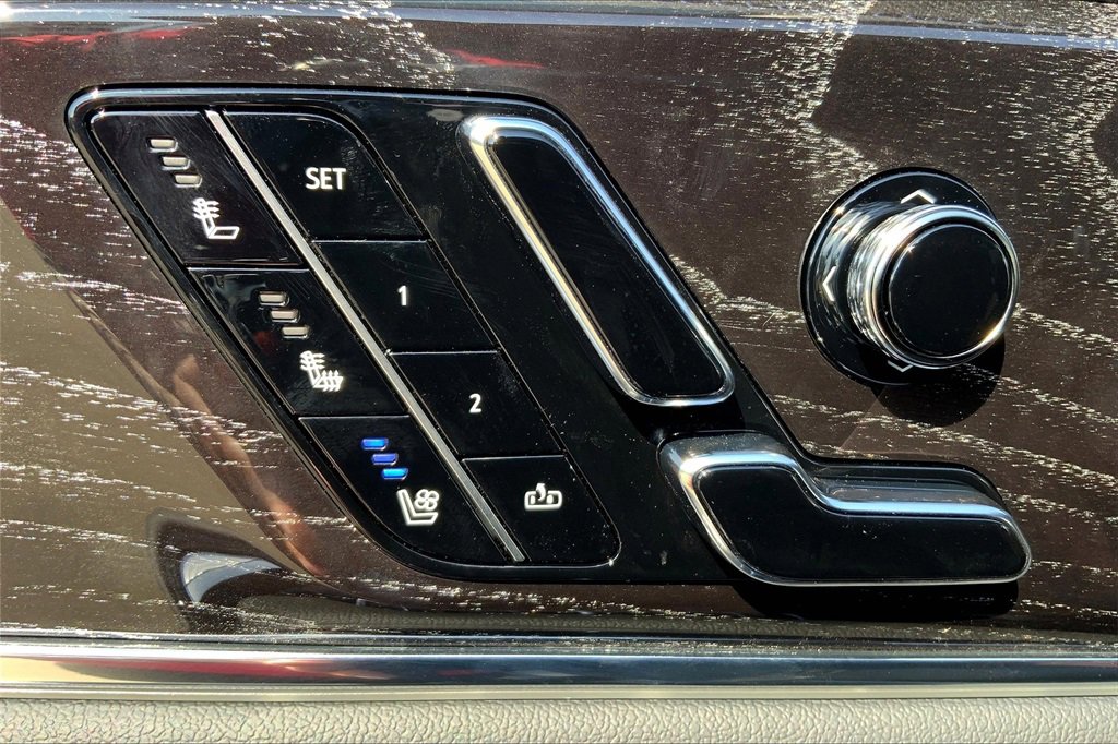 2026 Cadillac Escalade IQ Sport photo 18