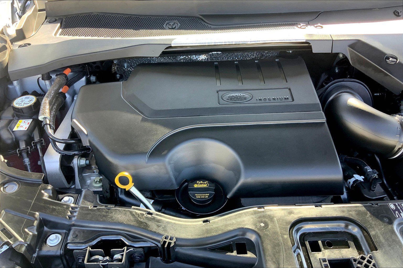 2025 Land Rover Discovery Sport S photo 7