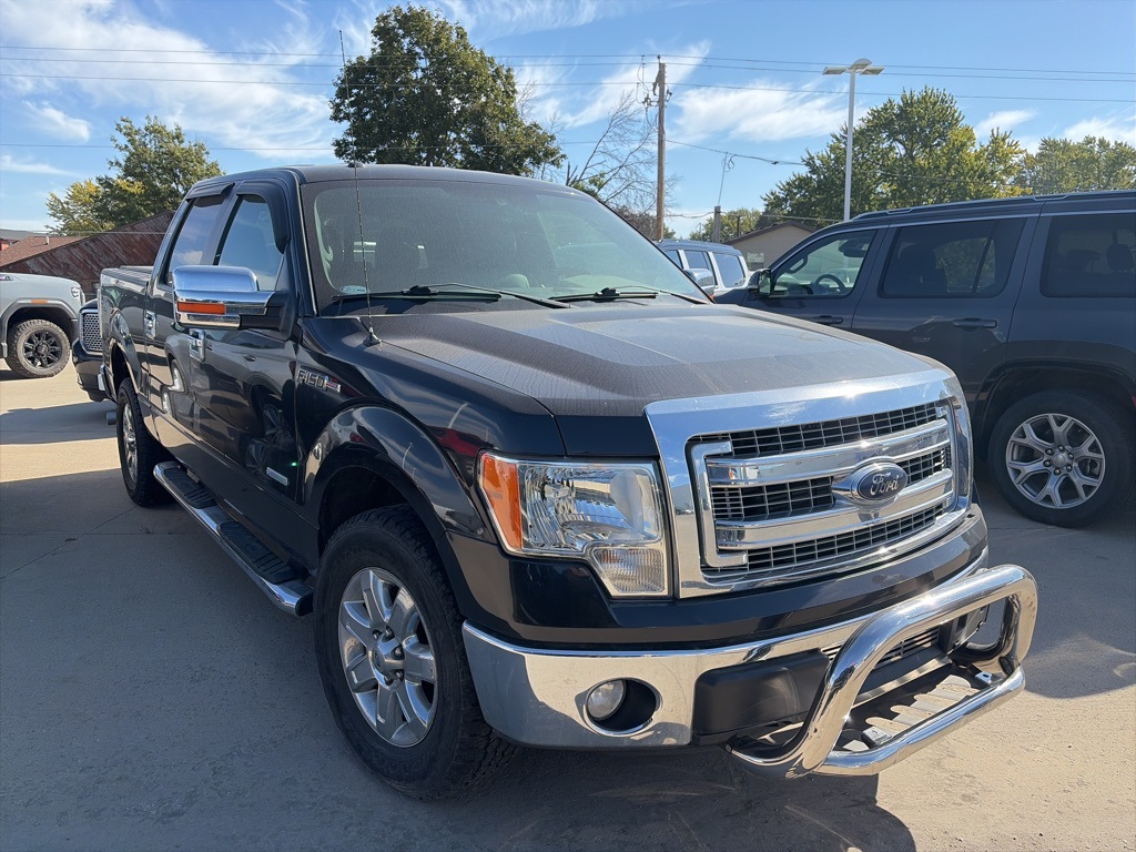 2014 Ford F-150 XLT photo 2