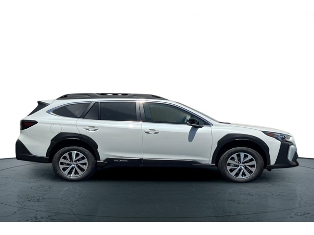 2025 Subaru Outback Premium photo 3
