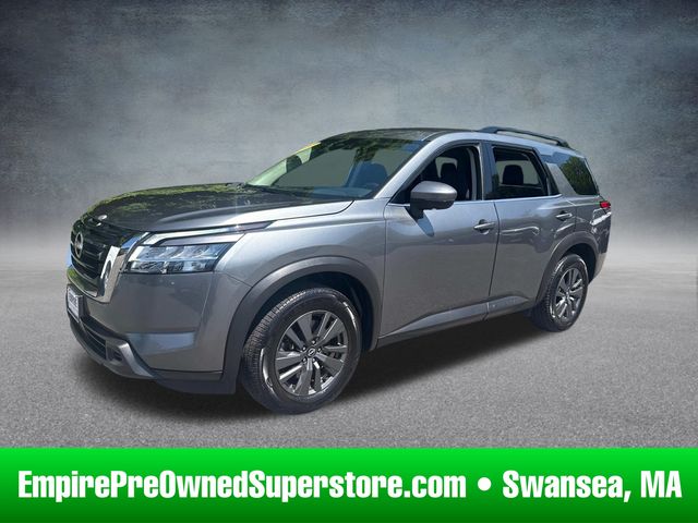 2022 Nissan Pathfinder SV's photo