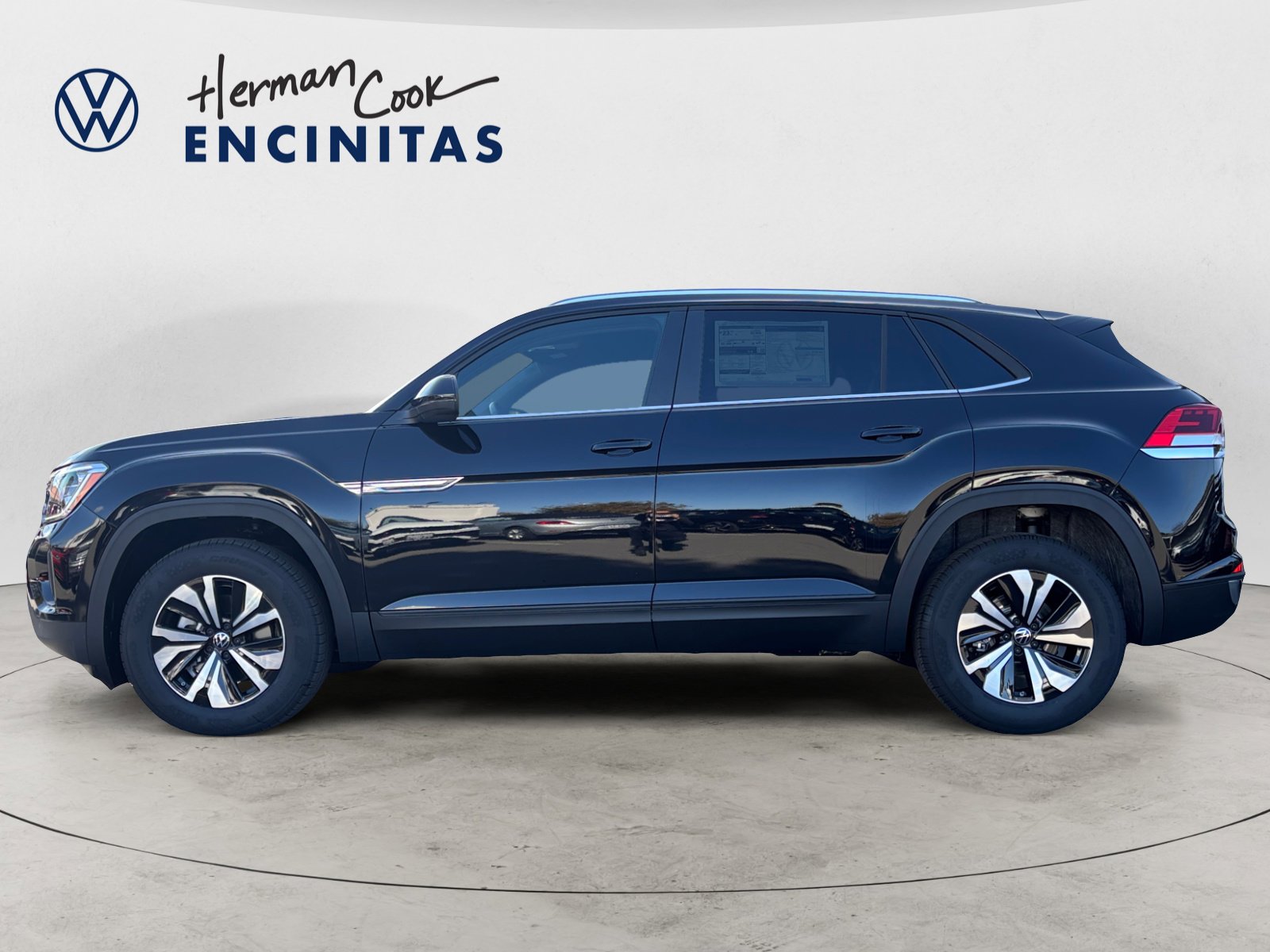 2025 Volkswagen Atlas Cross Sport SE photo 2