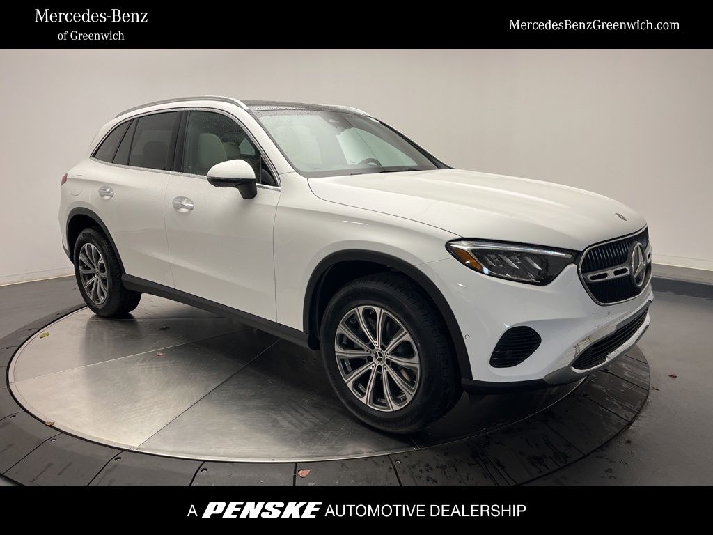 2026 Mercedes-Benz GLC Base's photo
