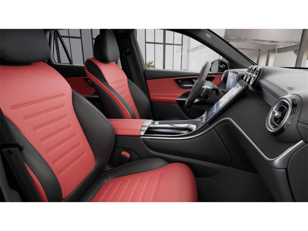 2025 Mercedes Benz GLC 300 4MATIC photo 4