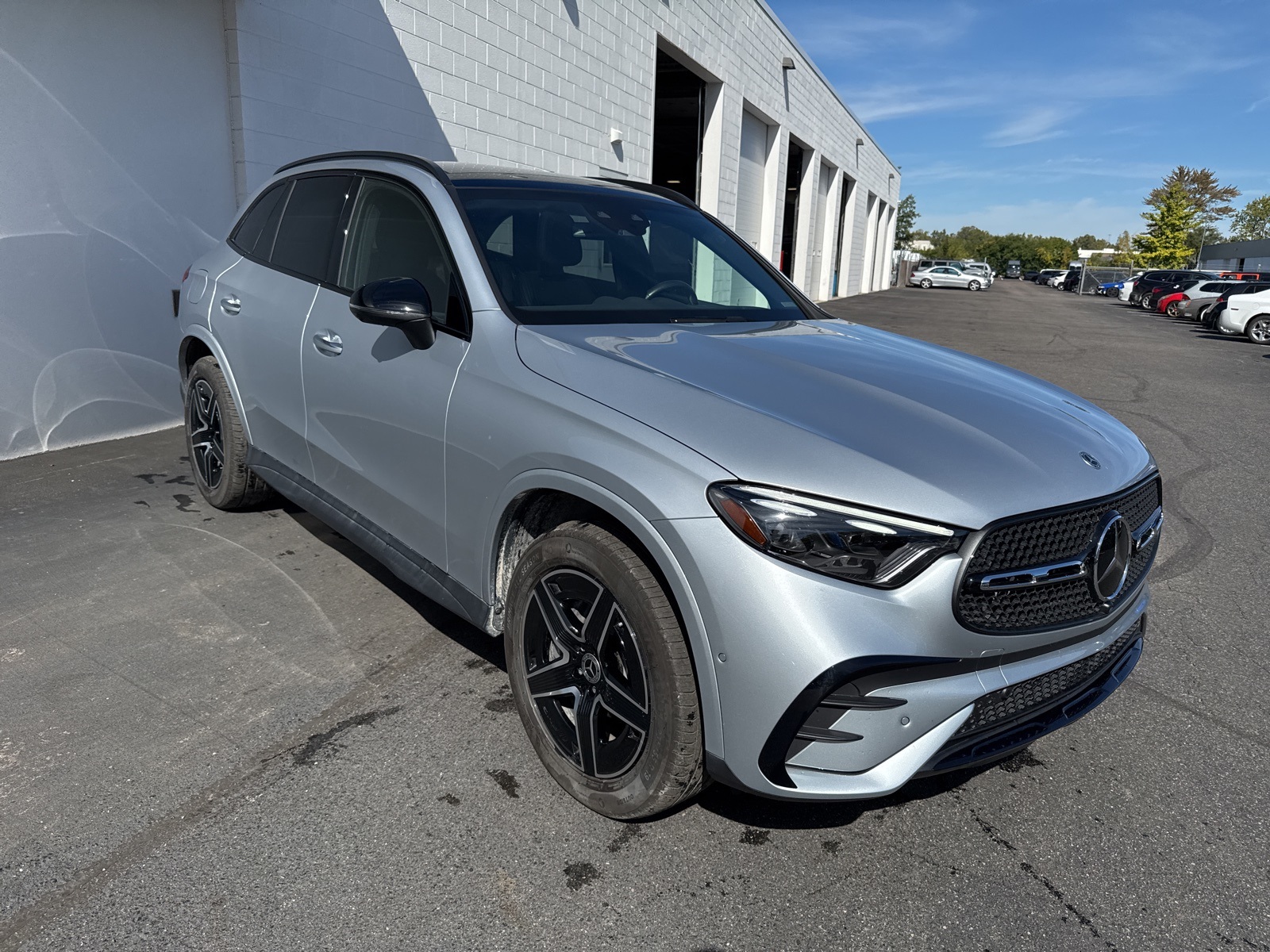 2024 Mercedes Benz GLC 300 4MATIC photo 4
