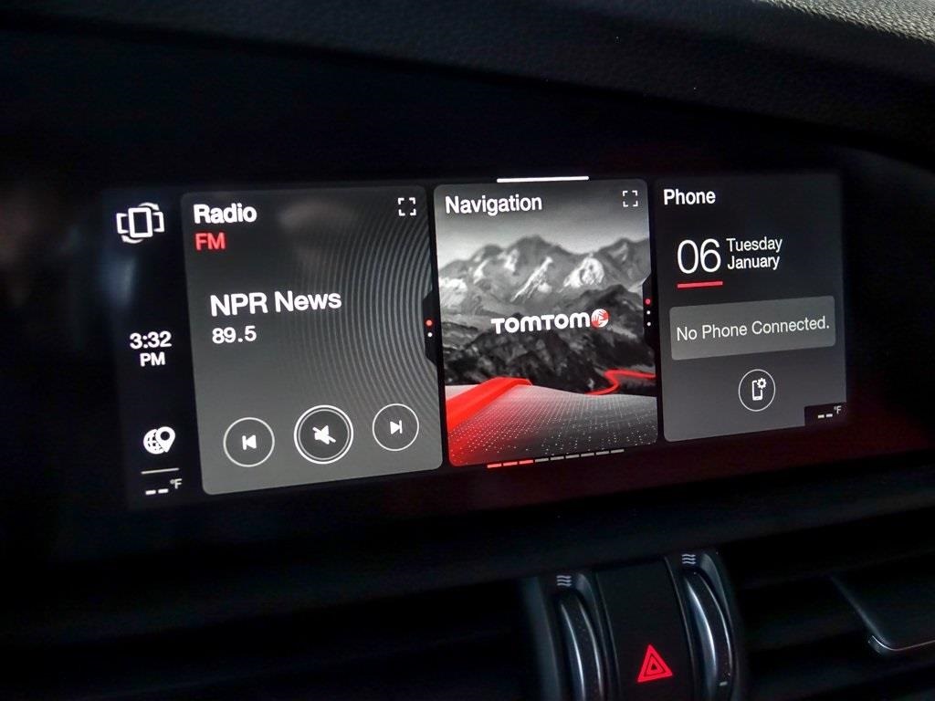 2025 ALFA ROMEO GIULIA (952) - Image 14