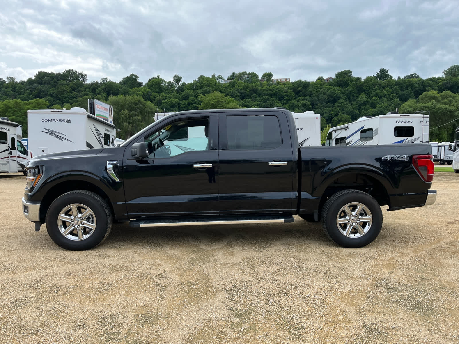 2024 Ford F-150 XLT photo 9