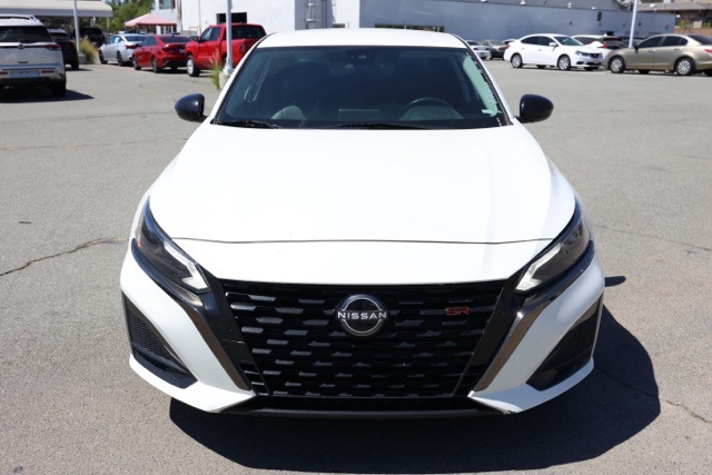2023 Nissan Altima 2.5 SR photo 8