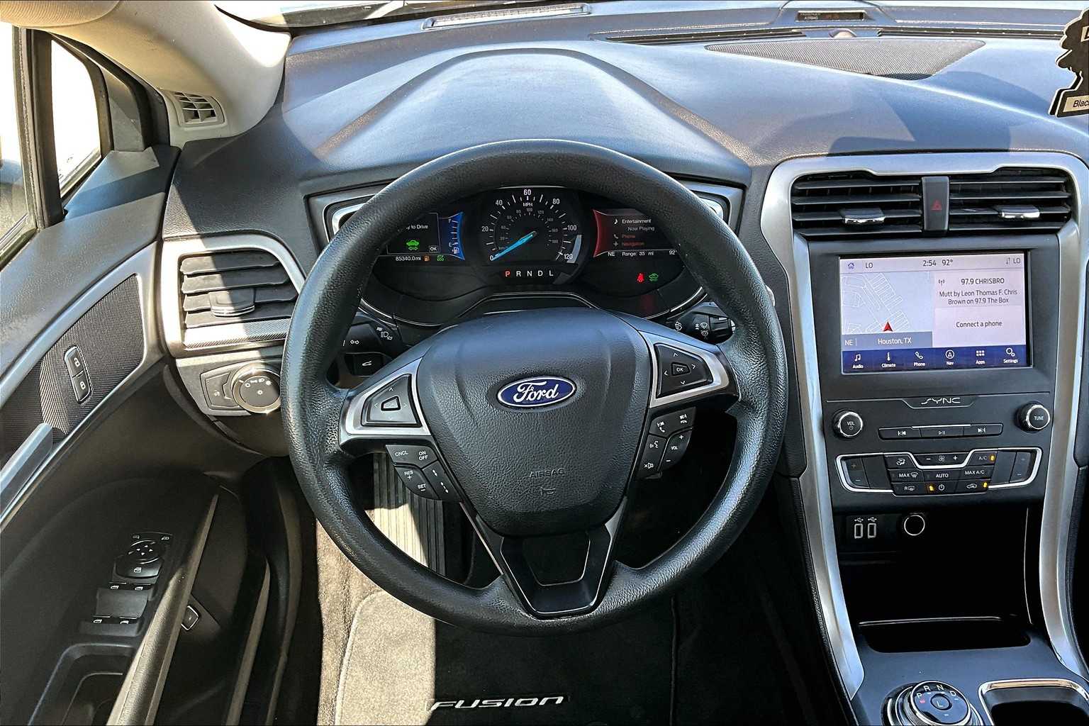 2020 Ford Fusion Hybrid SE photo 5