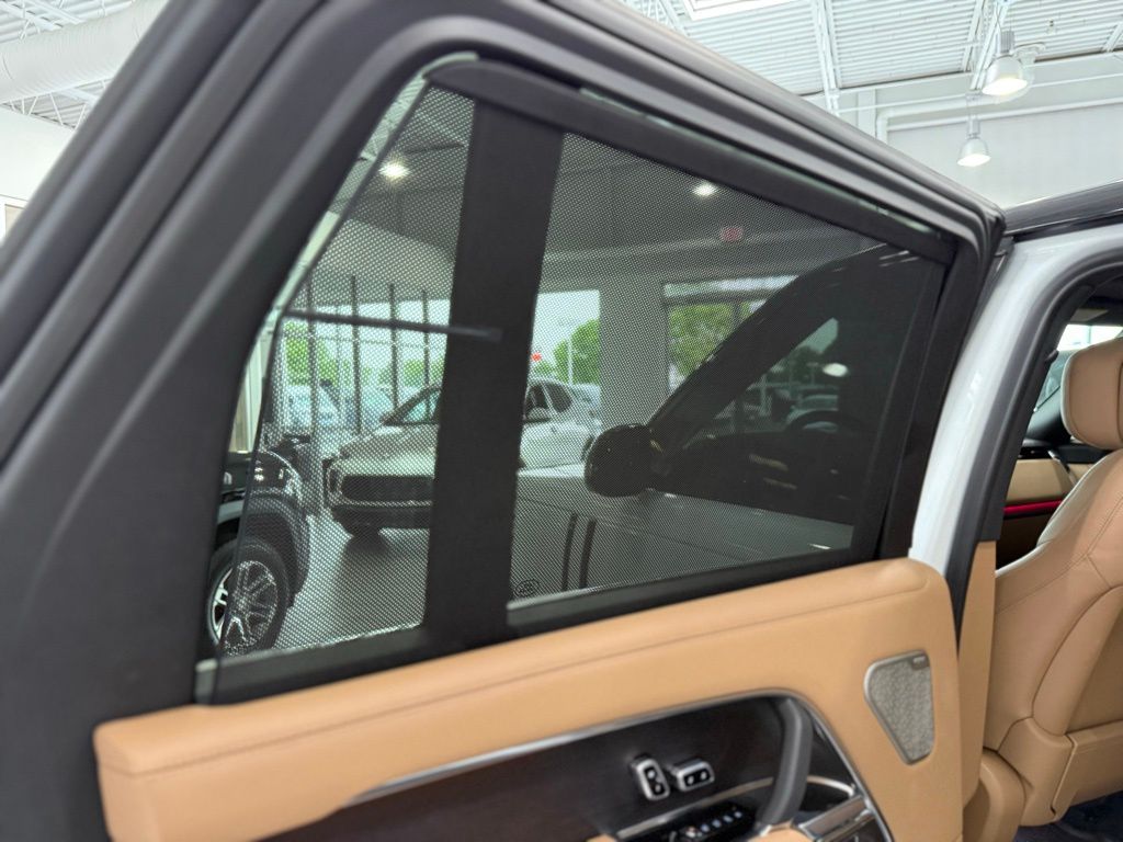 2025 Land Rover Range Rover Autobiography photo 52