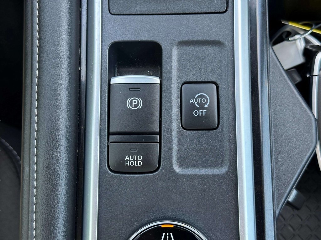 2024 Nissan Pathfinder SL photo 19