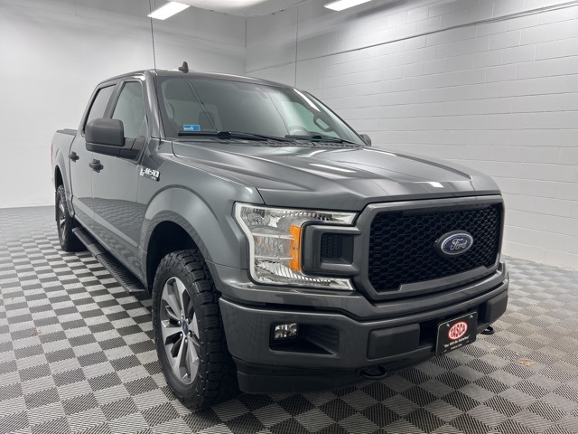 2020 Ford F-150 XL's photo